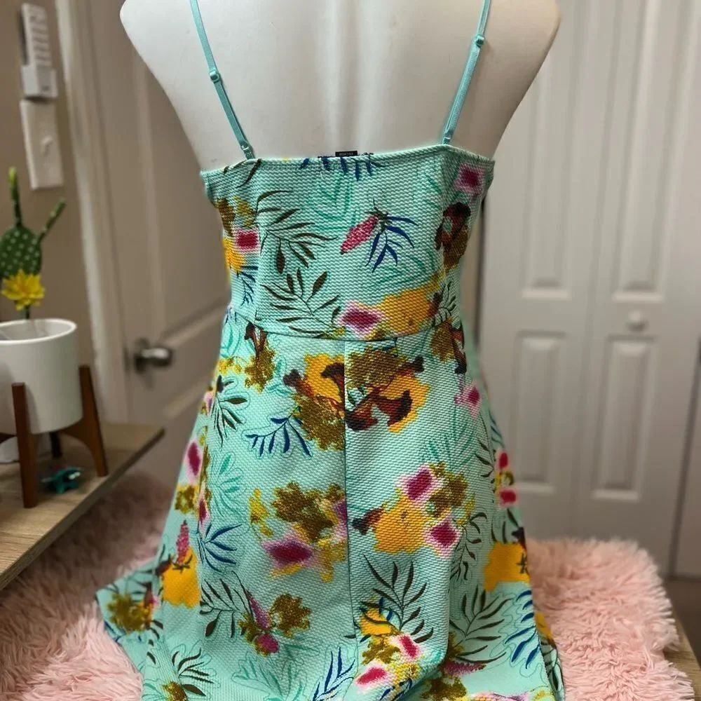 Floral dress  - Picture 3 of 5